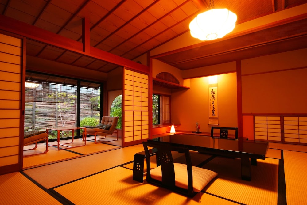 ONISHIYA SUISHOEN 47/60