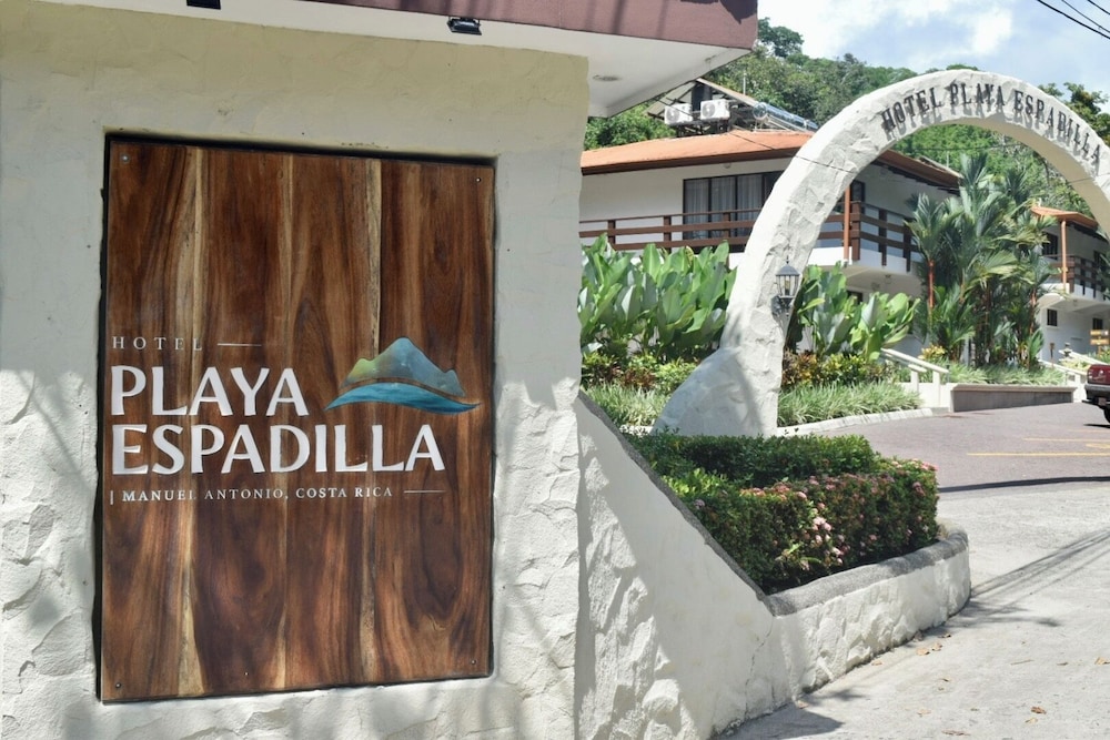 Playa Espadilla 4/48