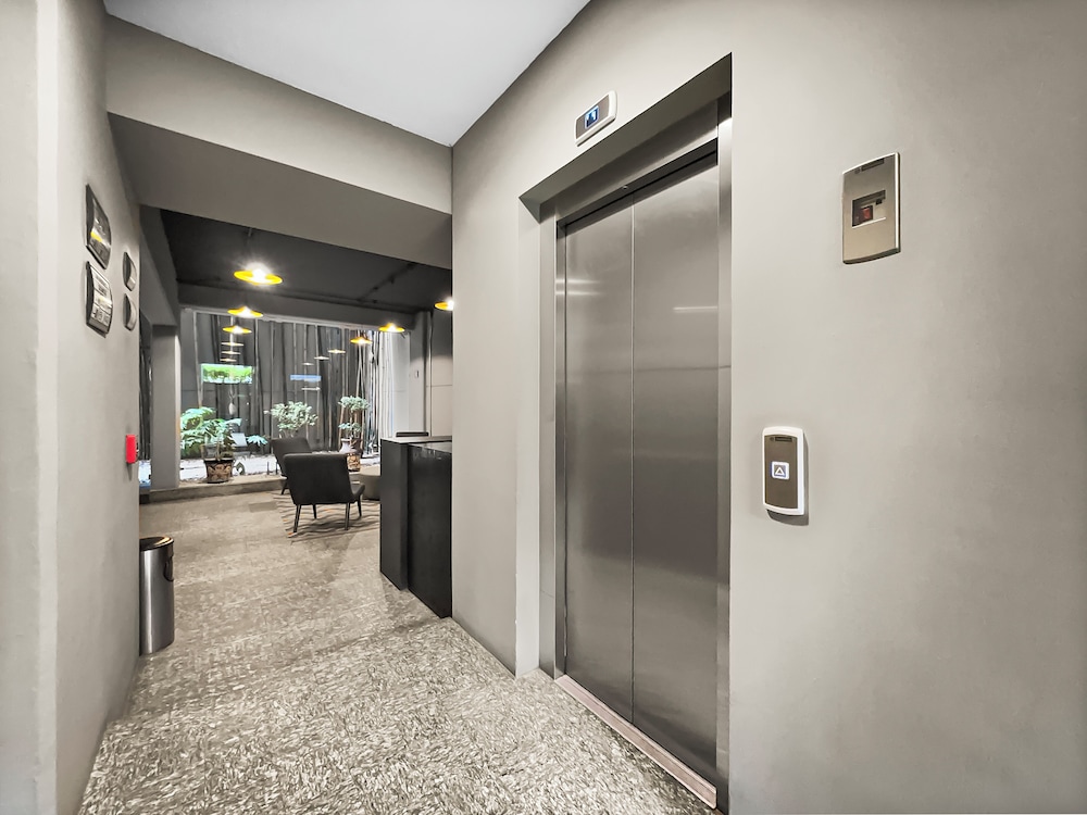 Armonik Suites 10/66