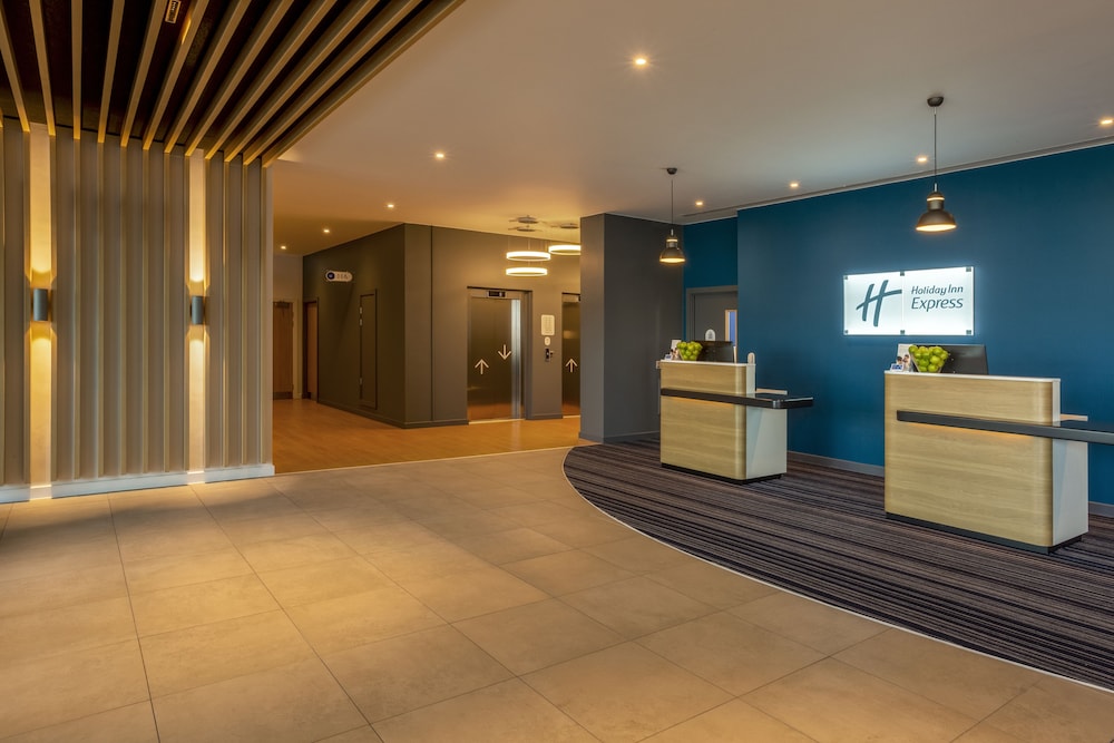 Holiday Inn Express Bridgwater 7/41