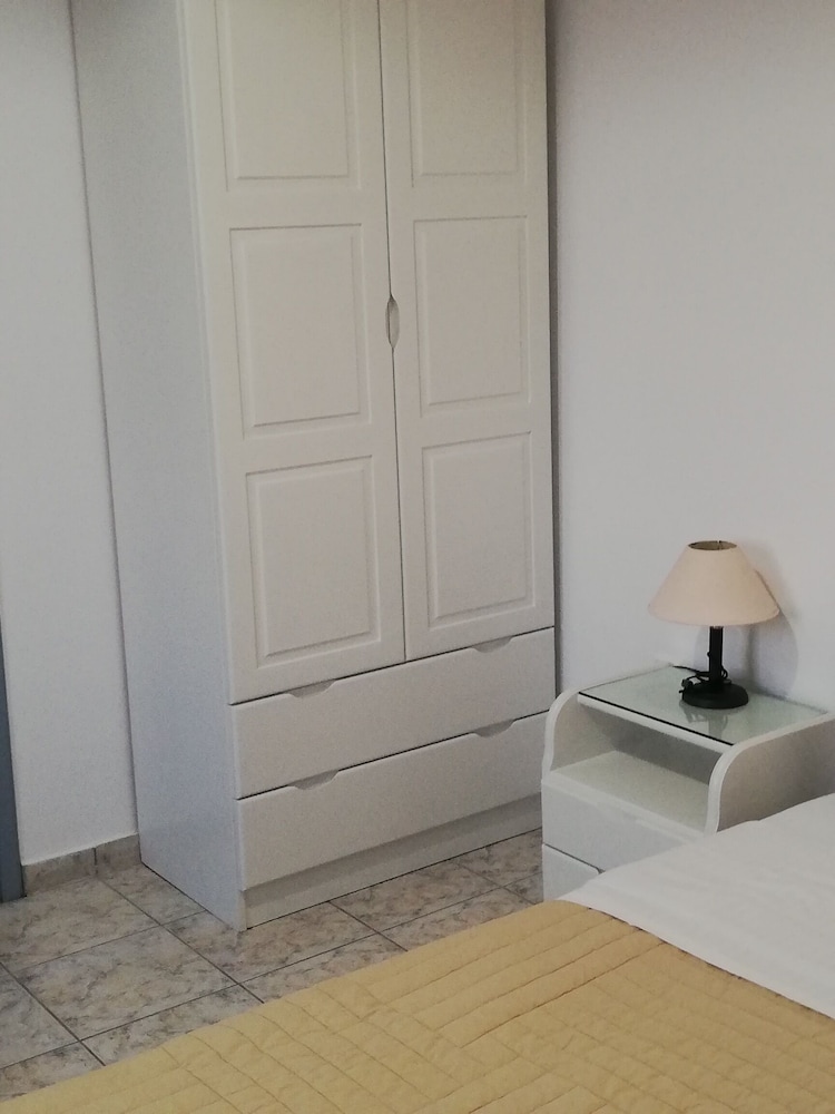 Elea Milos (ex Antonis Rooms) 45/45