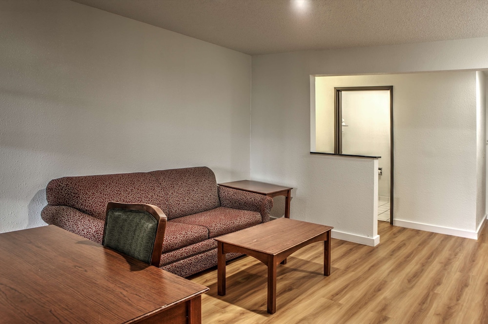 Motel6 Dallas, TX - Northwest 35/50