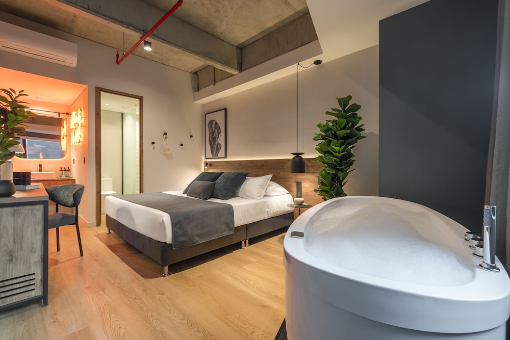 غرفة ملكية بسرير كينج، Hashtag 98 Hotel 4/10