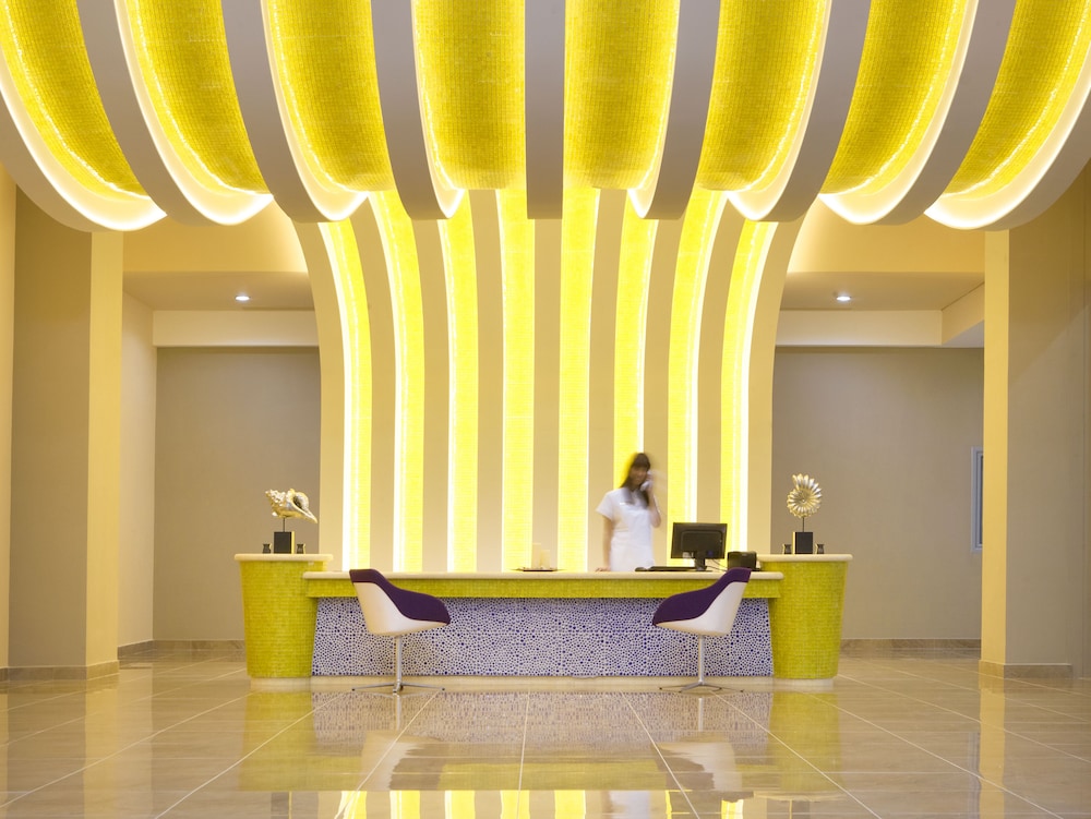 Atrium Platinum Luxury Resort 6/50