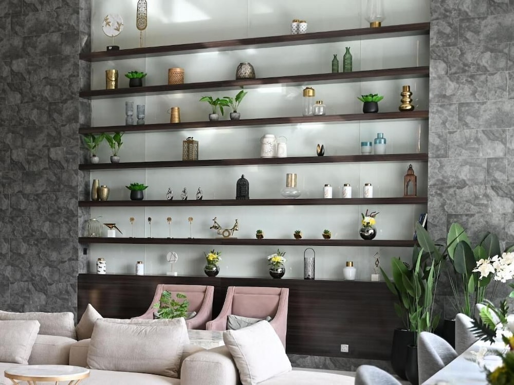 Ayan furnished units and Suites 3/50