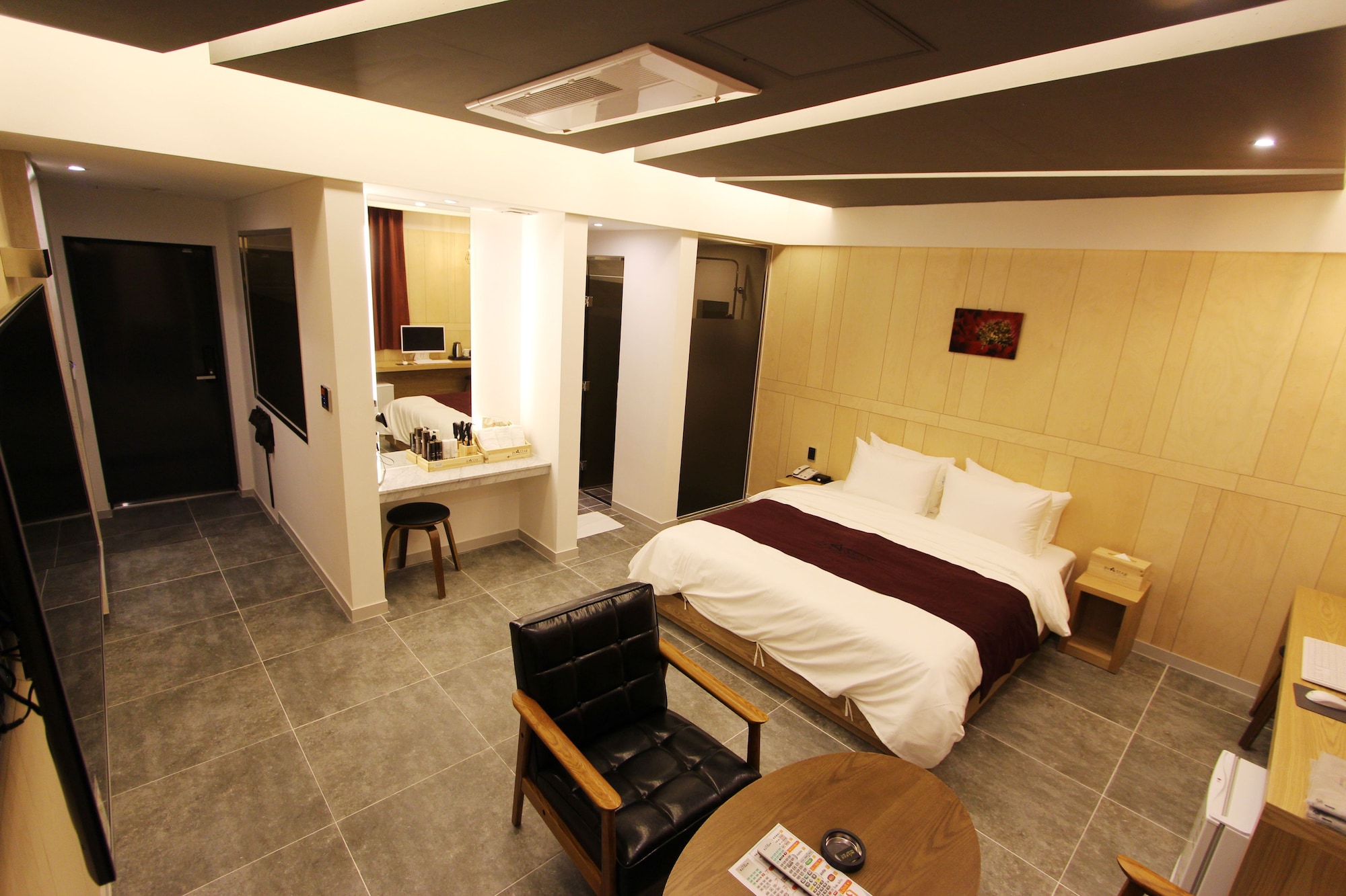 غرفة ديلوكس بسرير كوين، Brown-Dot Hotel Daegu Hyukshin Doshi 2/8