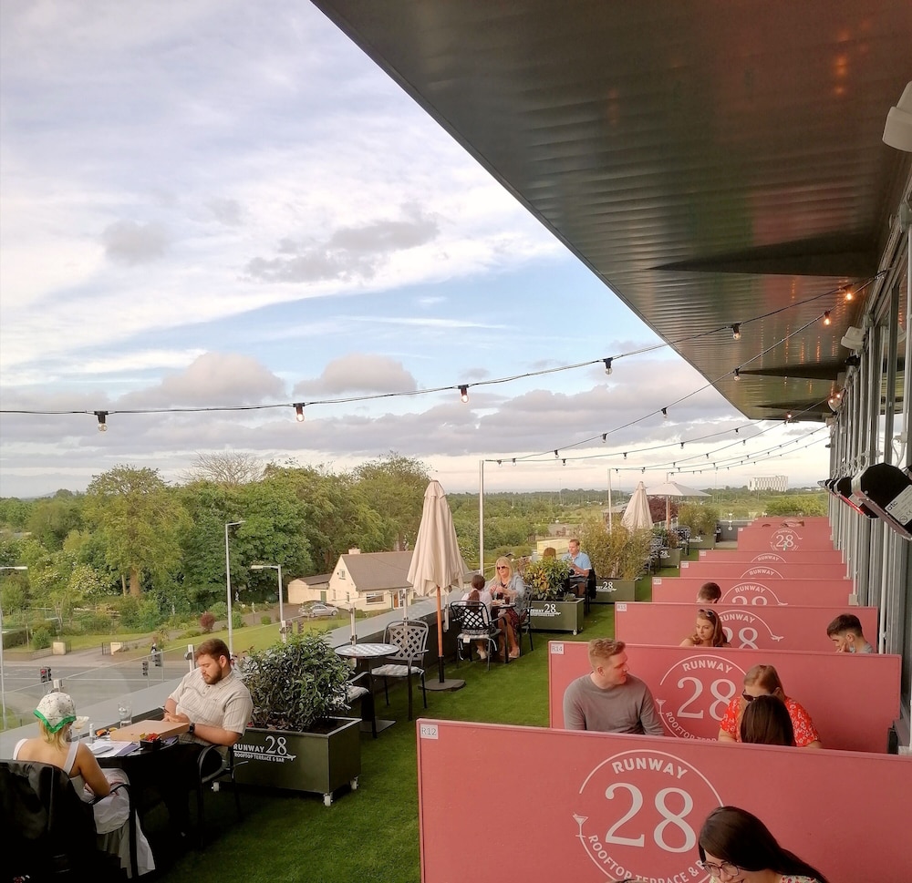 Carlton Hotel Dublin Airport 40/69