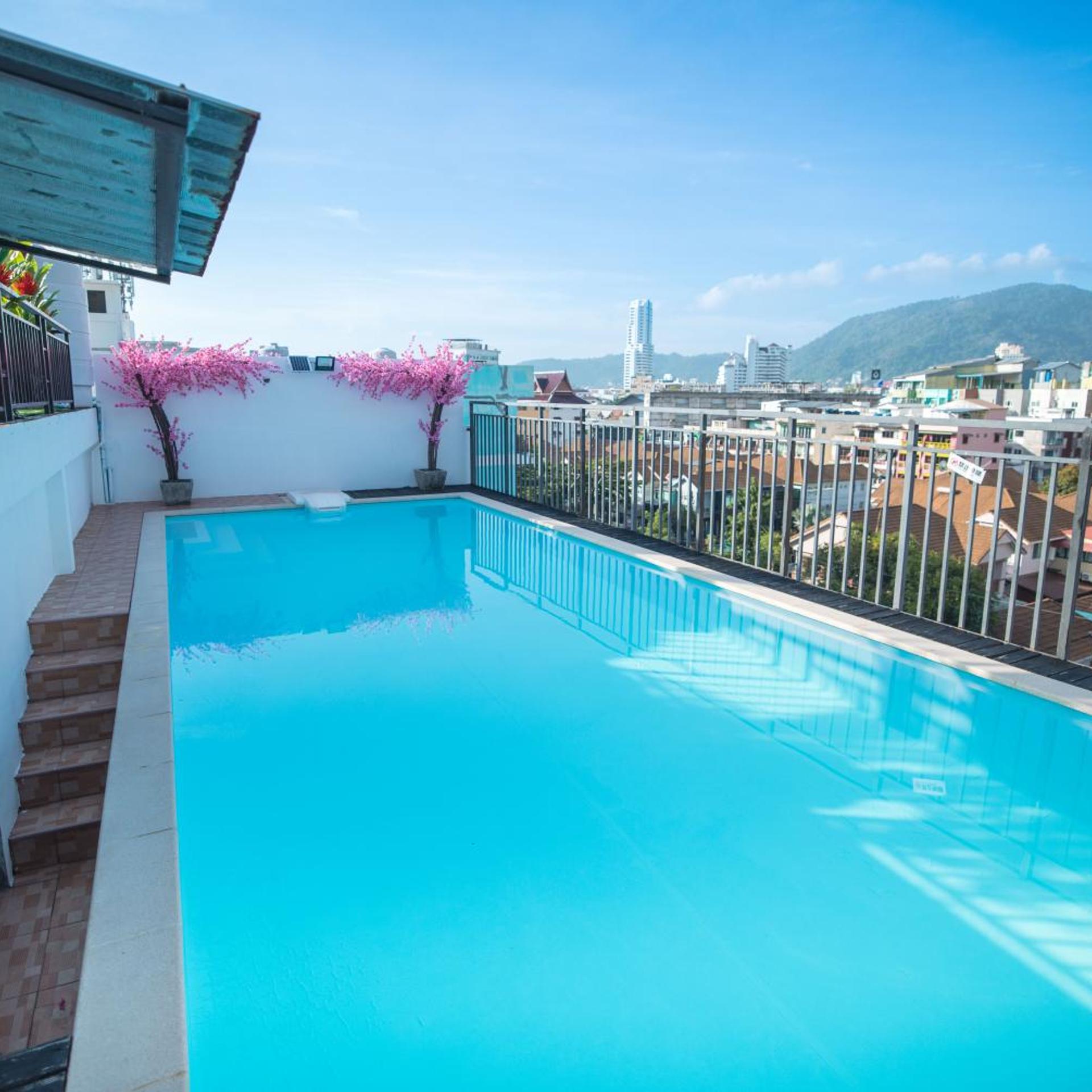 Bad Boys Guesthouse Patong 48/65
