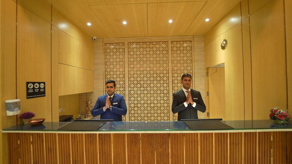Pride Hotel Udaipur 5/45
