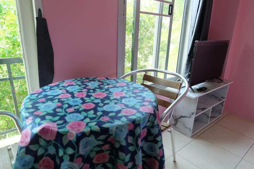 OYO 75429 101 Place Navanakorn 32/43
