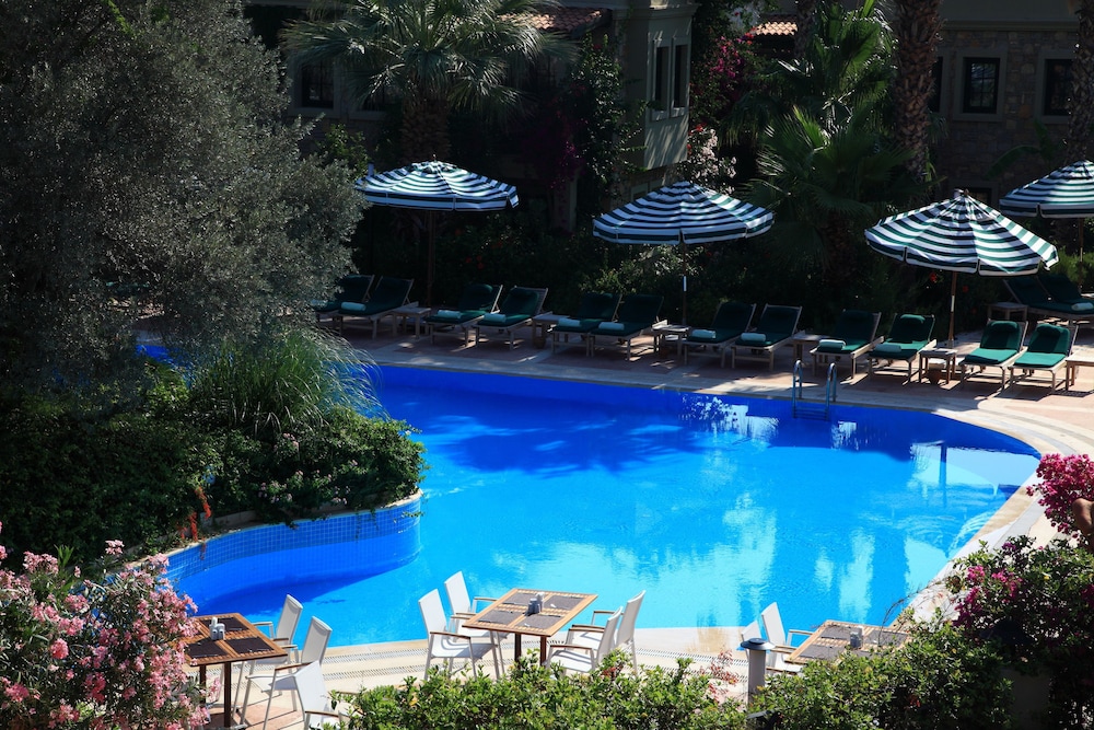 ZEYTINADA HOTEL 33/45