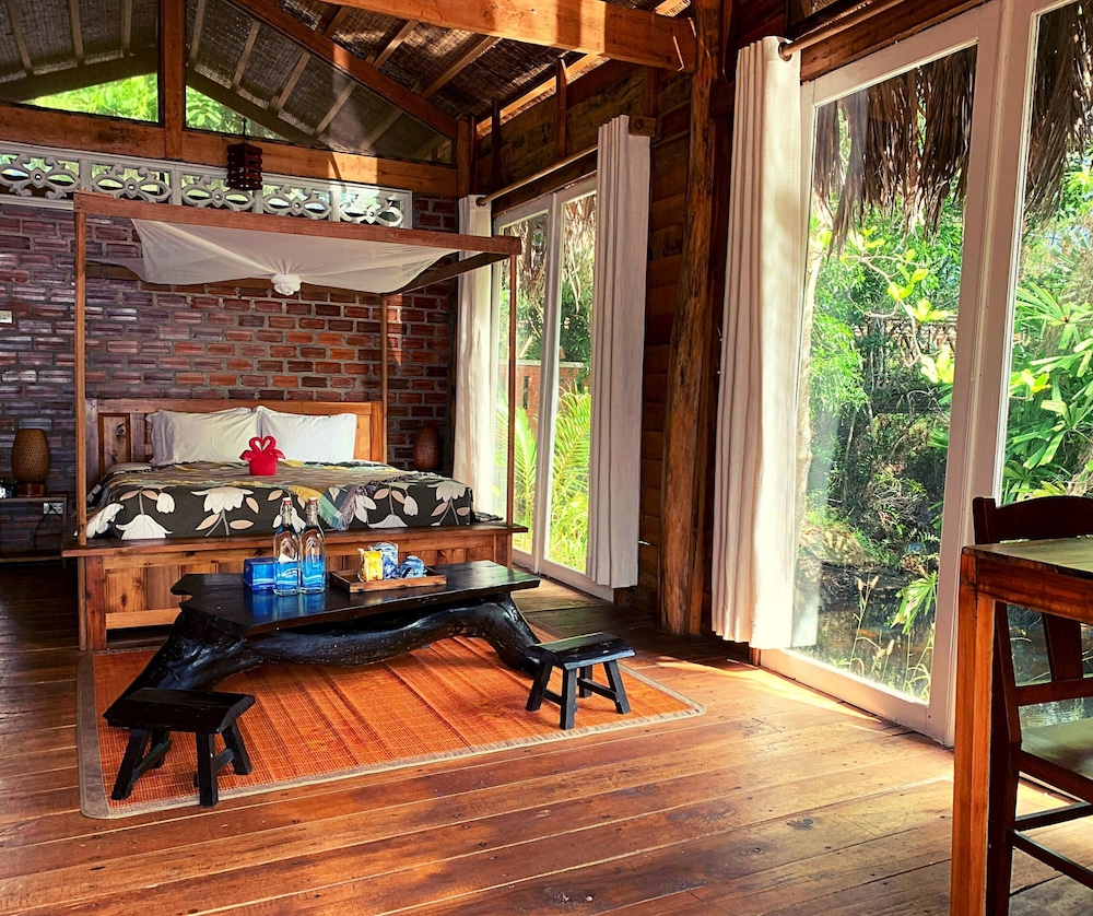 Bamboo Cottages 57/73