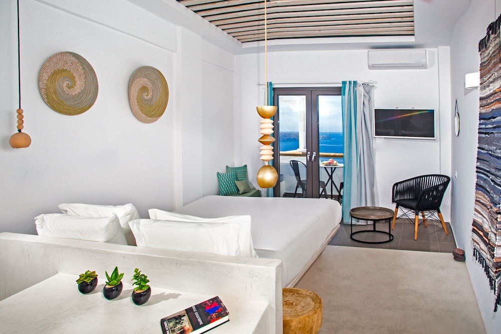Amity Suites - Adults Only 8/40