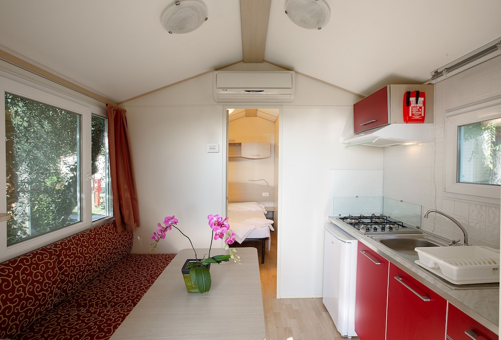 La Rocca Camping Village 50/50