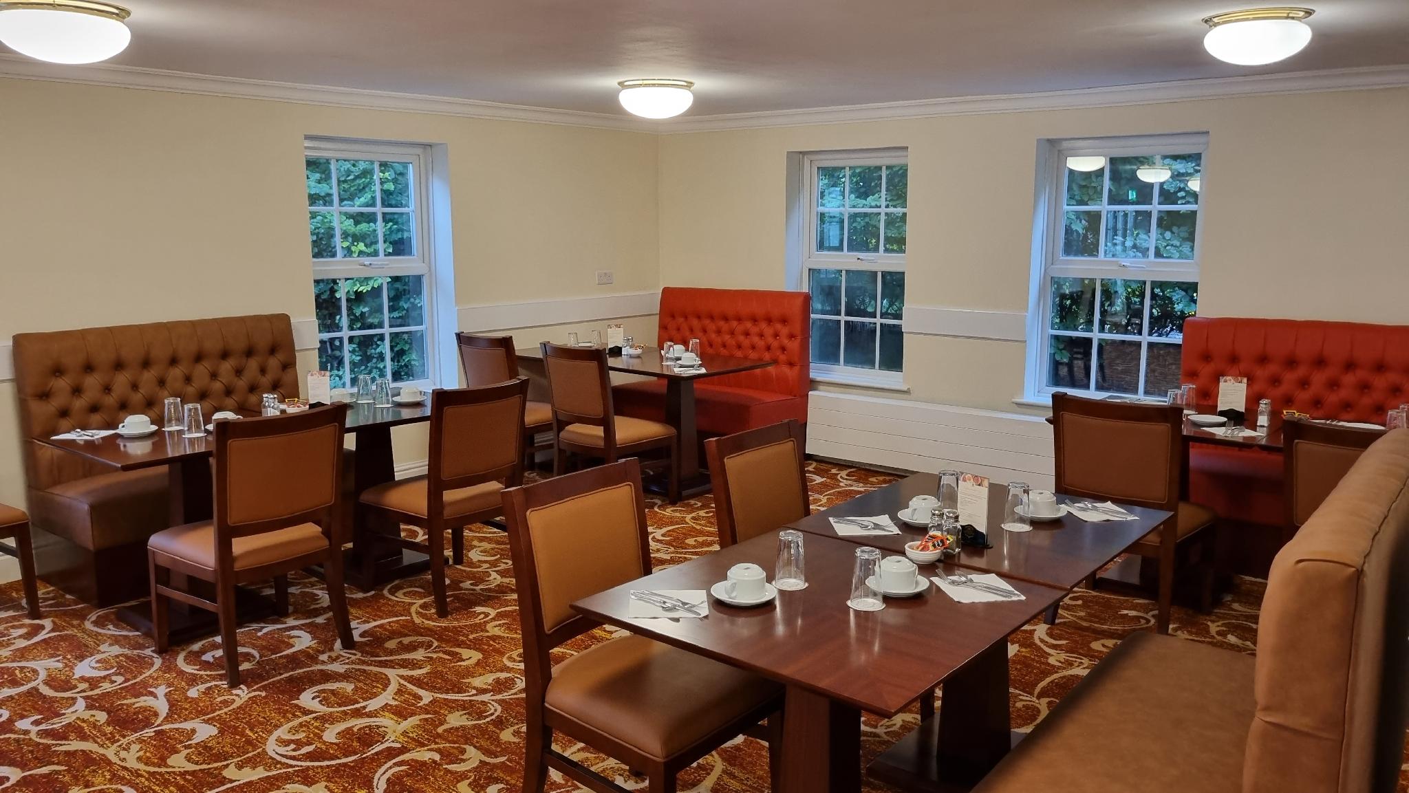 Royal Swan, Ashley Manor - B&B 21/30