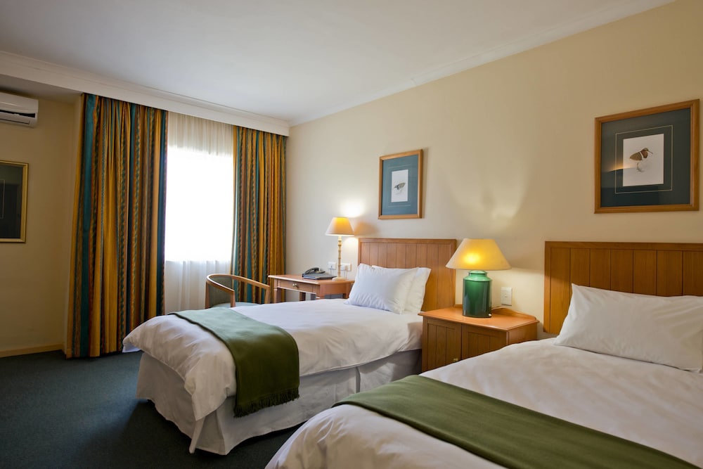 Protea Hotel By Marriott Ondangwa 6/24