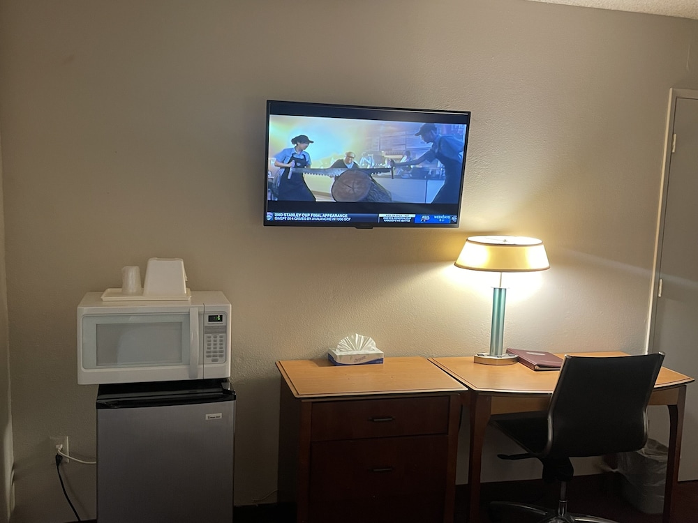 Skyway Inn SeaTac 48/58