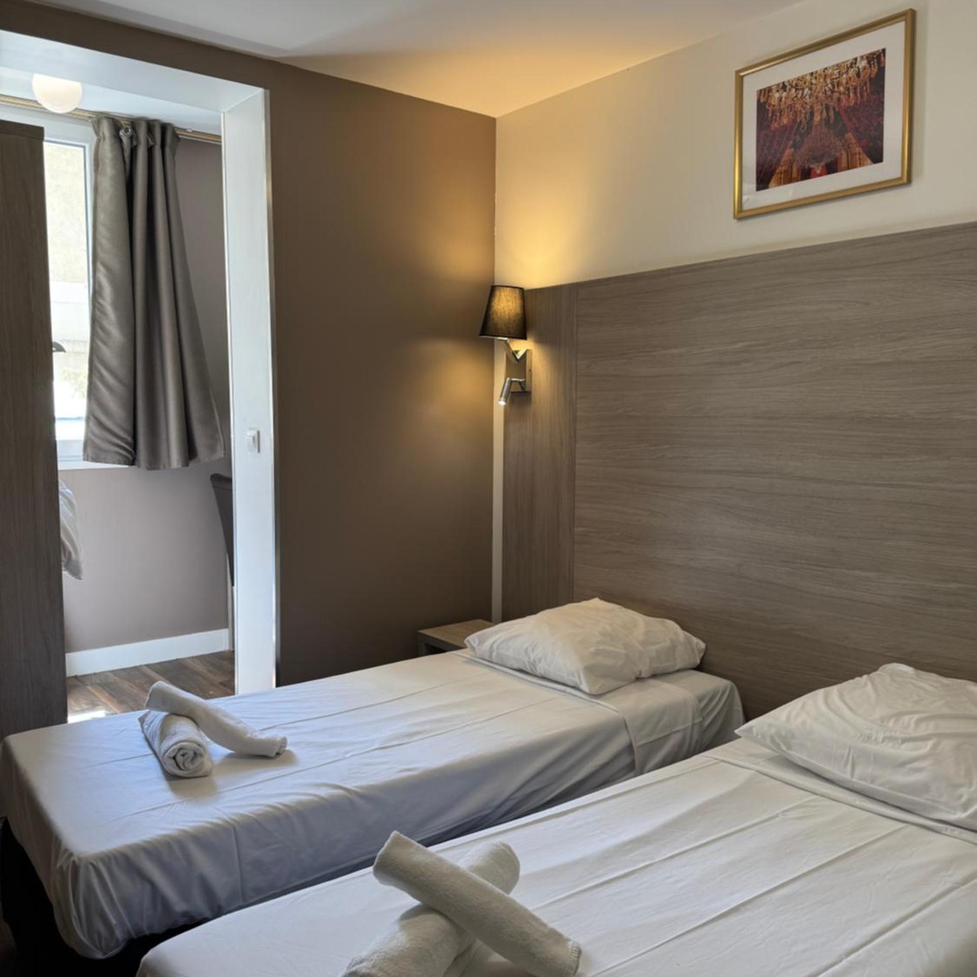 Room, Double Bed