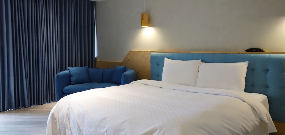 Unique Hotel - Dash 23 Hotel 17/50