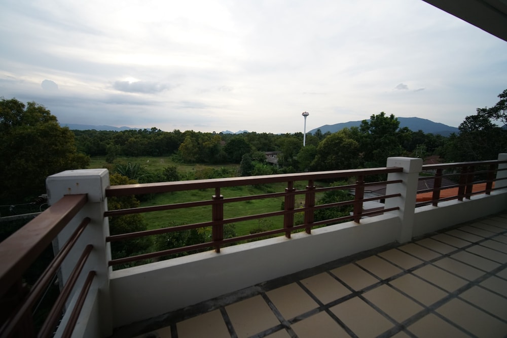 Sea Mountain Khanom Hotel 45/49