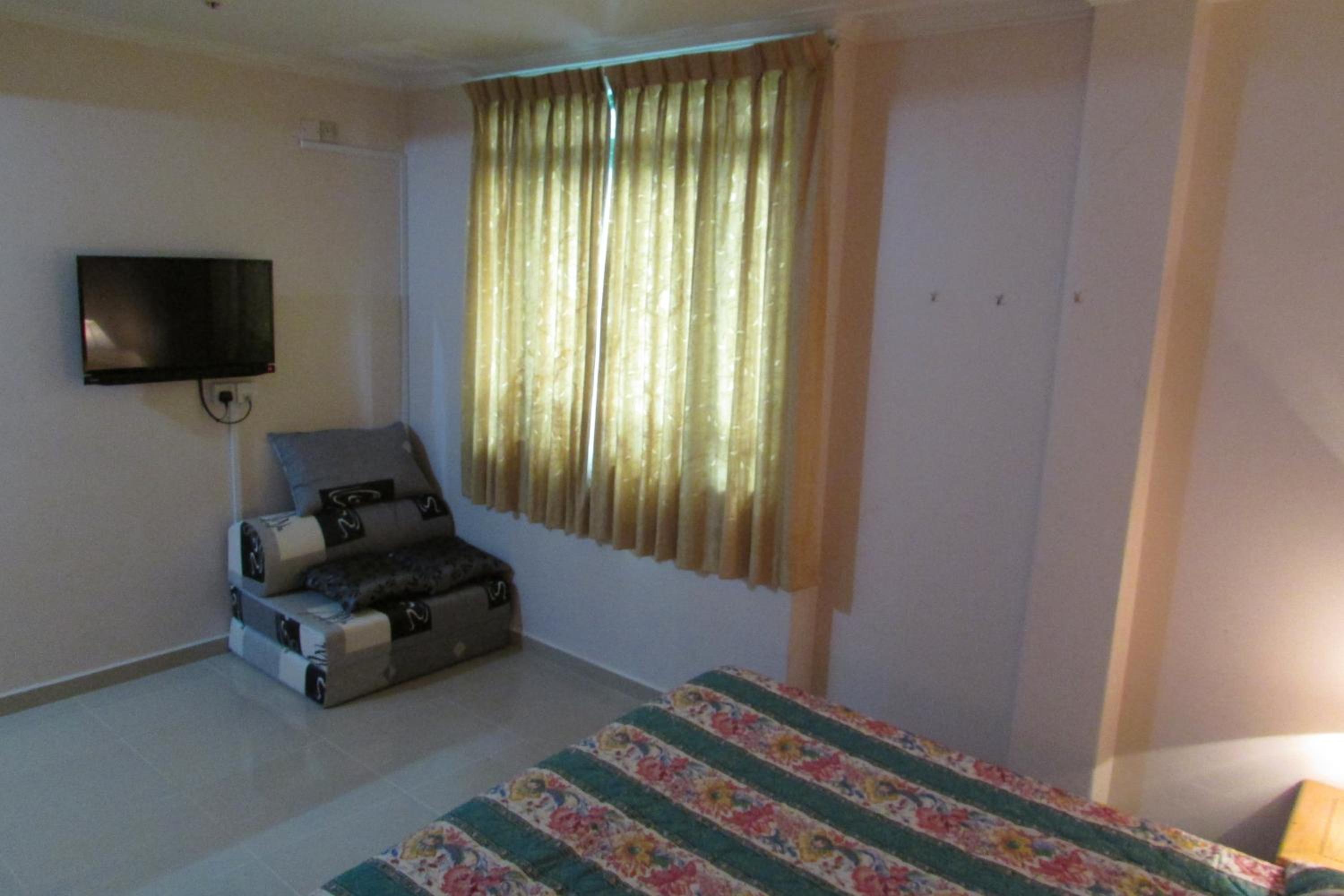 New Orchid Hotel 36/46