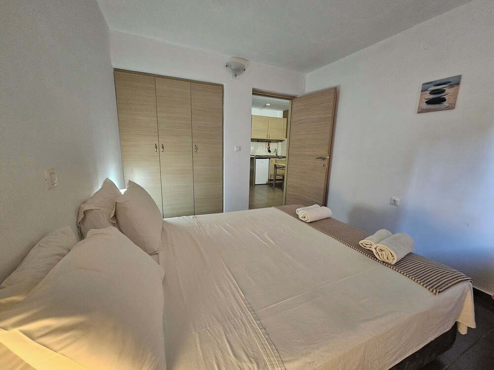 Elounda Sunrise Apartments and Studios 14/50