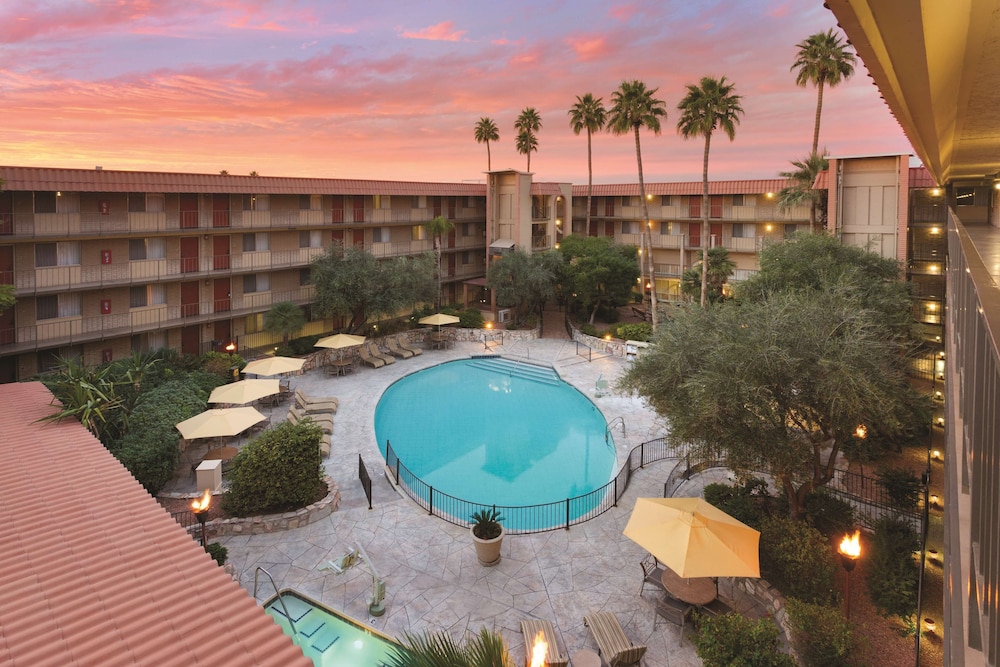 Motel6 Phoenix, AZ - Sky Harbor 47/56