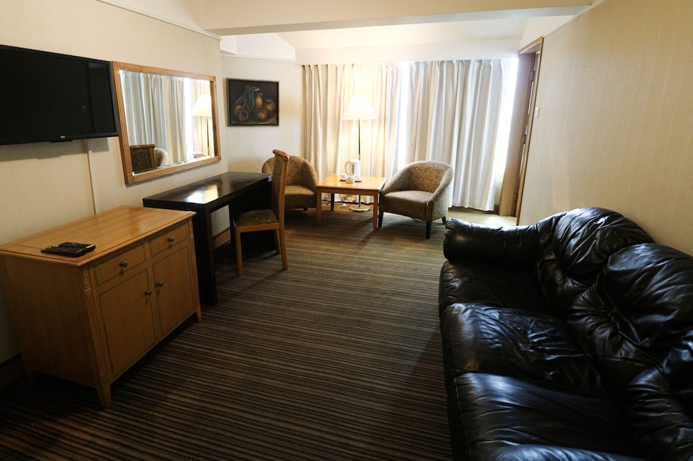 Miramar Hotel 47/71