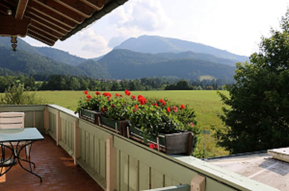 Villa Mittermaier 37/42