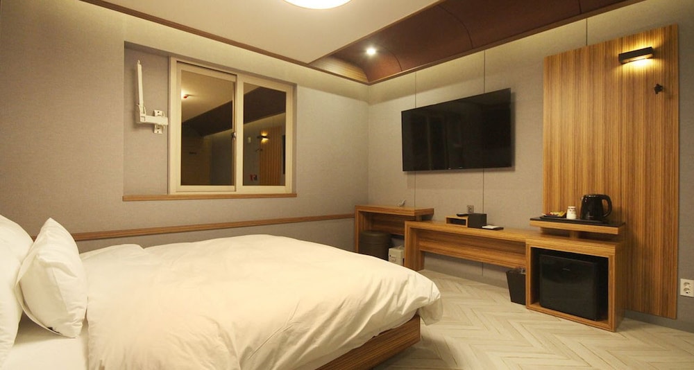Jinju Kai Hotel 13/49