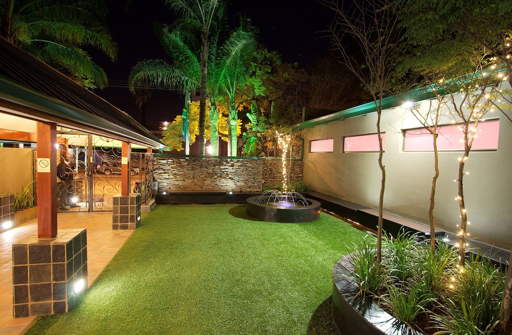 Hotel 224 79/83