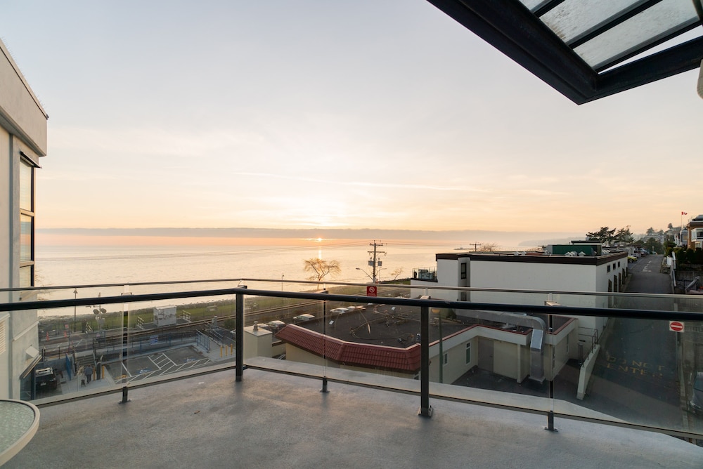 Ocean Promenade Hotel 63/69