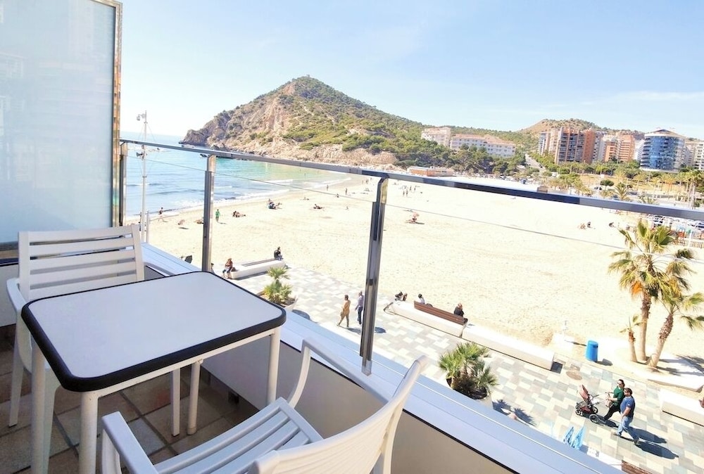 La Cala 34/45