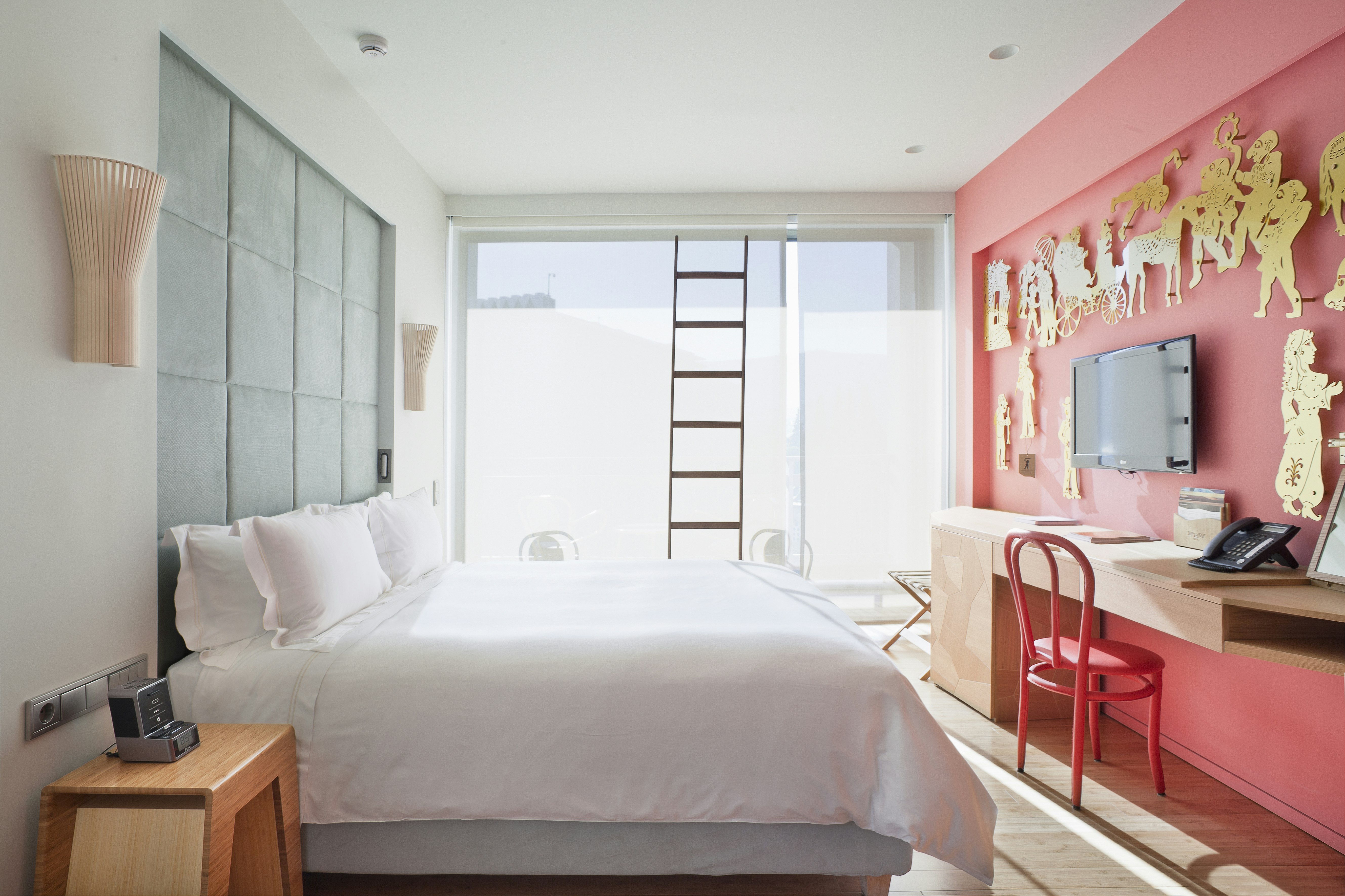 New Hotel 19/61