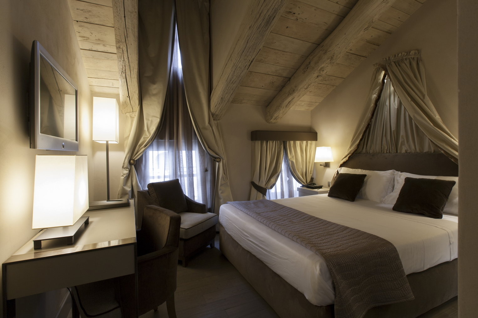Palazzo Righini 4/28