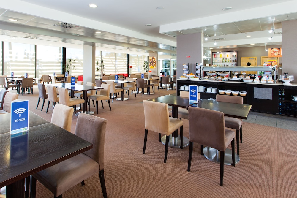 restaurant-cafeteria