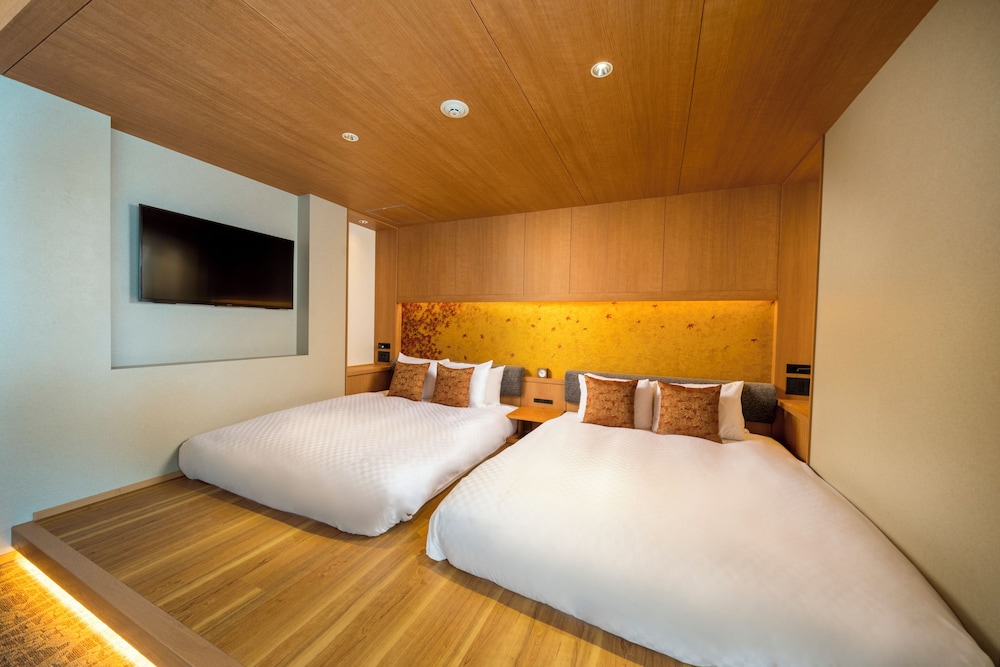 Signature, Theater, Suite, 2 Double Beds