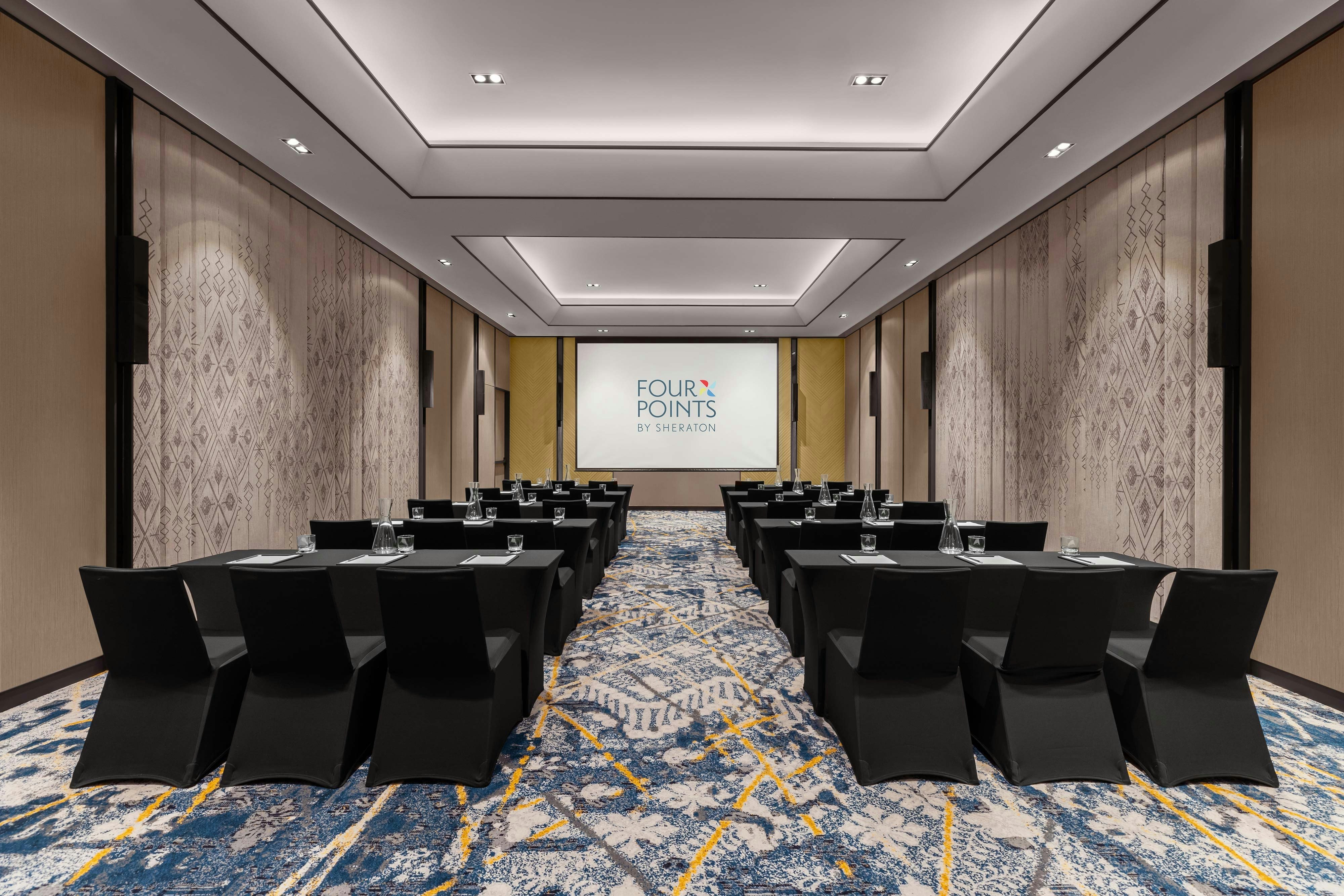 Four Points by Sheraton Phuket Patong Beach Resort 29/44