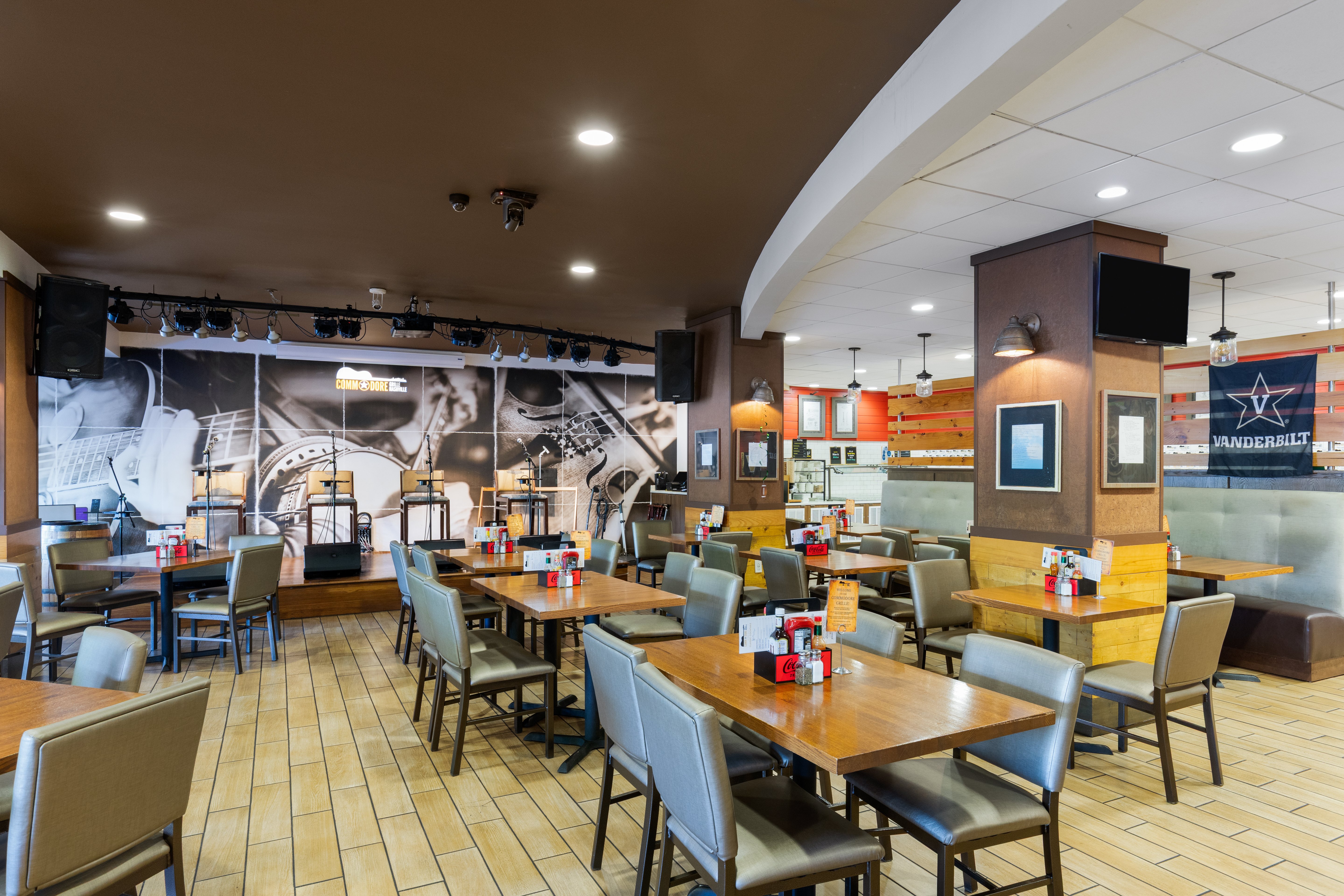 Holiday Inn Nashville-Vanderbilt (Dwtn) 57/82