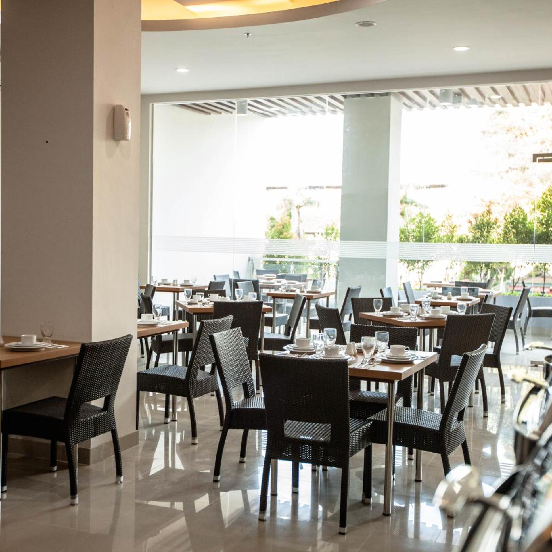Whiz Prime Hotel Sudirman Makassar 23/35