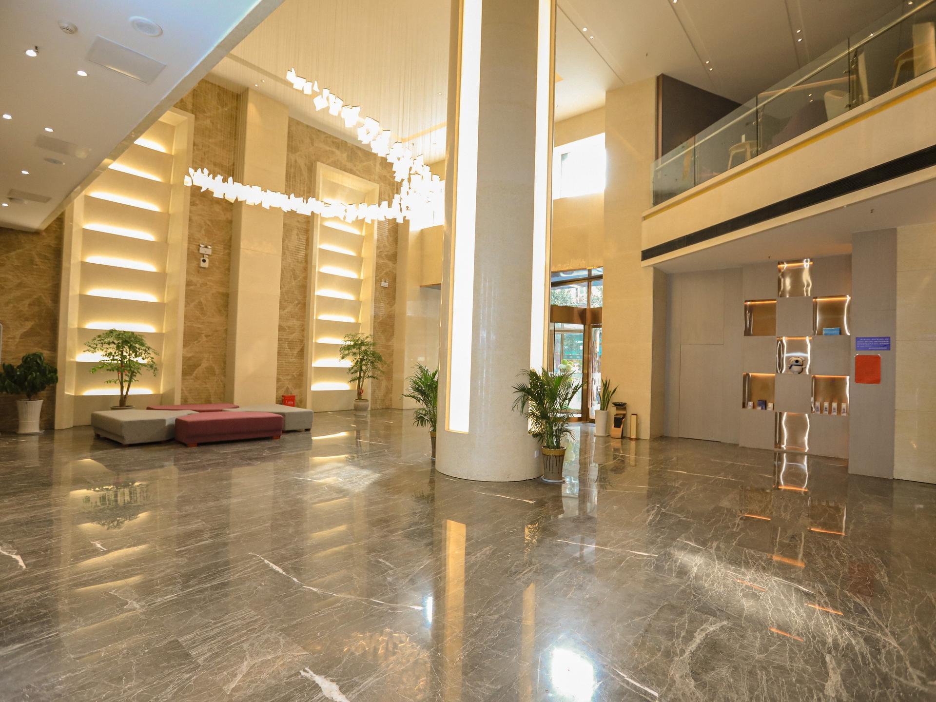 Lavande Hotel (Xiangtan Xiangxiang Hotel) 8/29