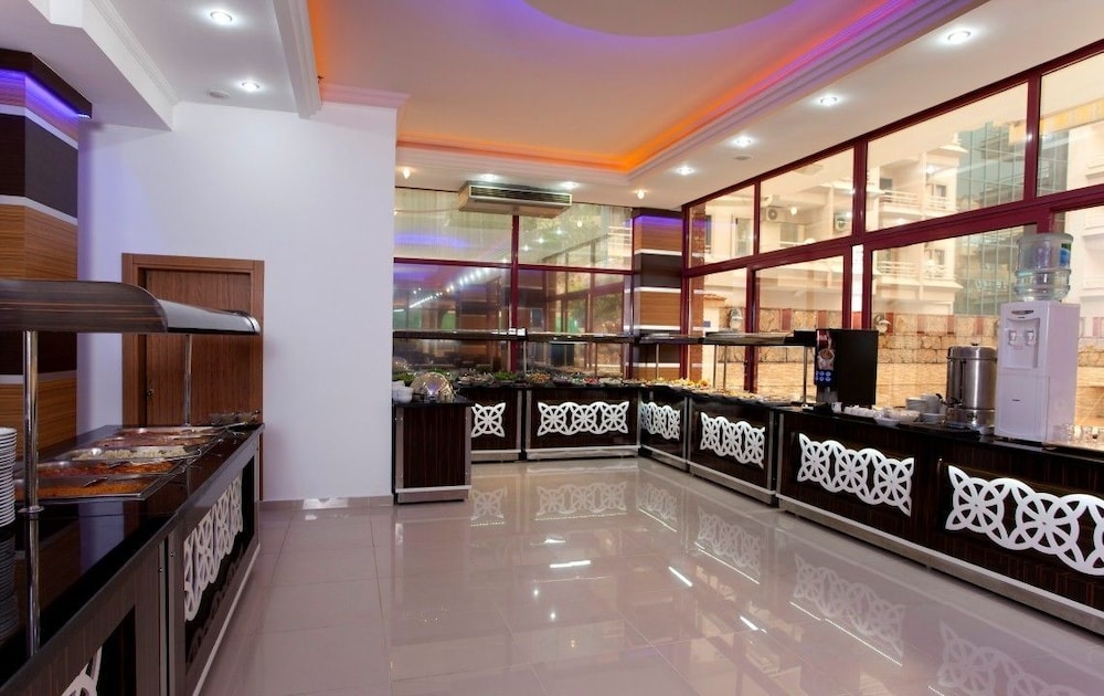 Diamore Hotel 3/31