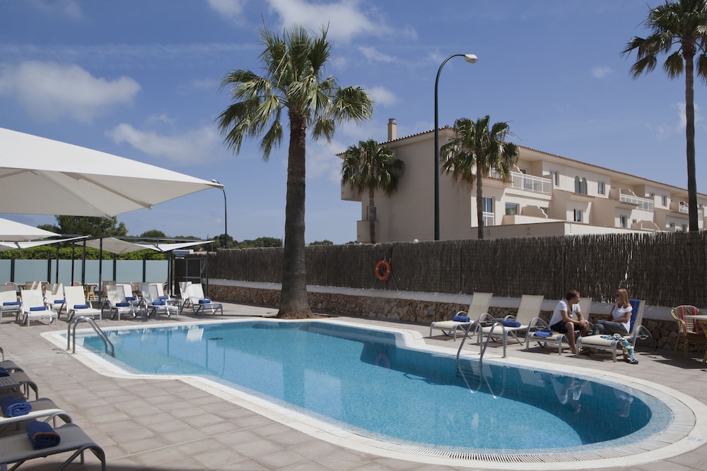Hotel Isla De Cabrera 47/51