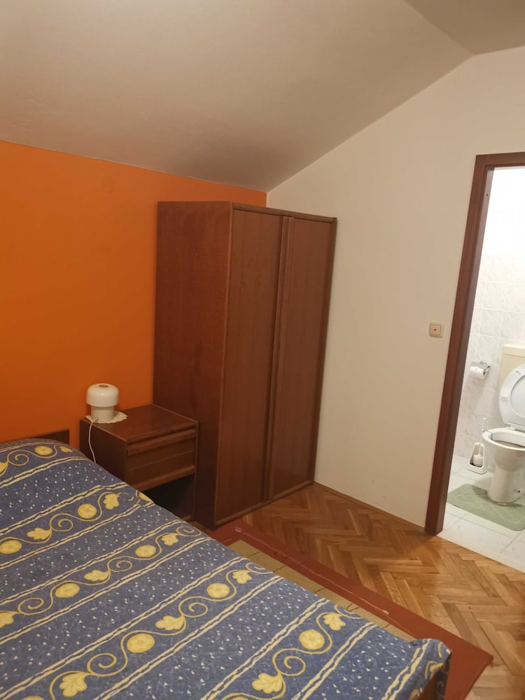 GUESTHOUSE MORETIC 1/40