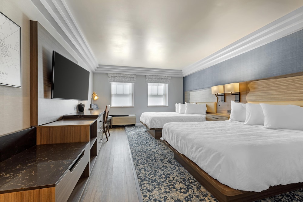 Standard, 2 Queen Beds