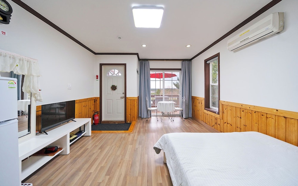 Taean Petit Maison Pension 19/50