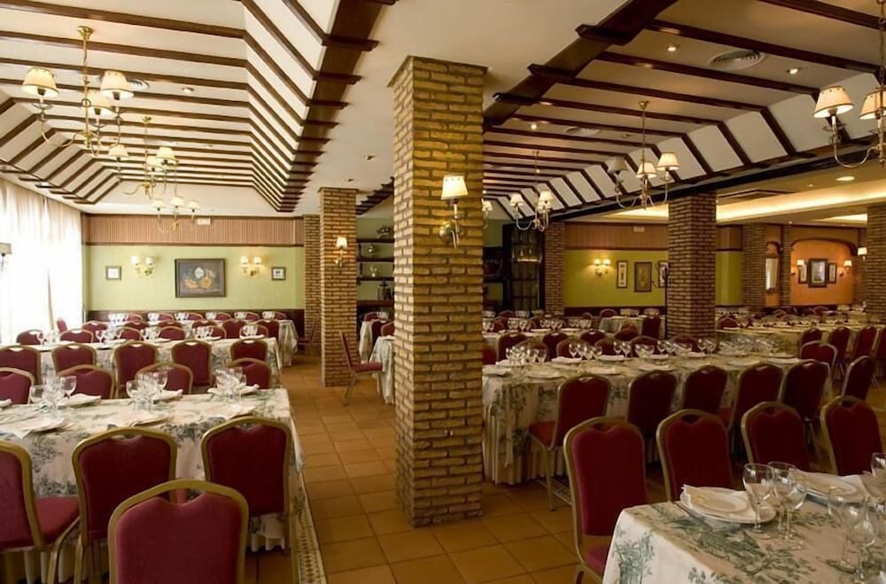 Hotel Manolo Mayo 26/40