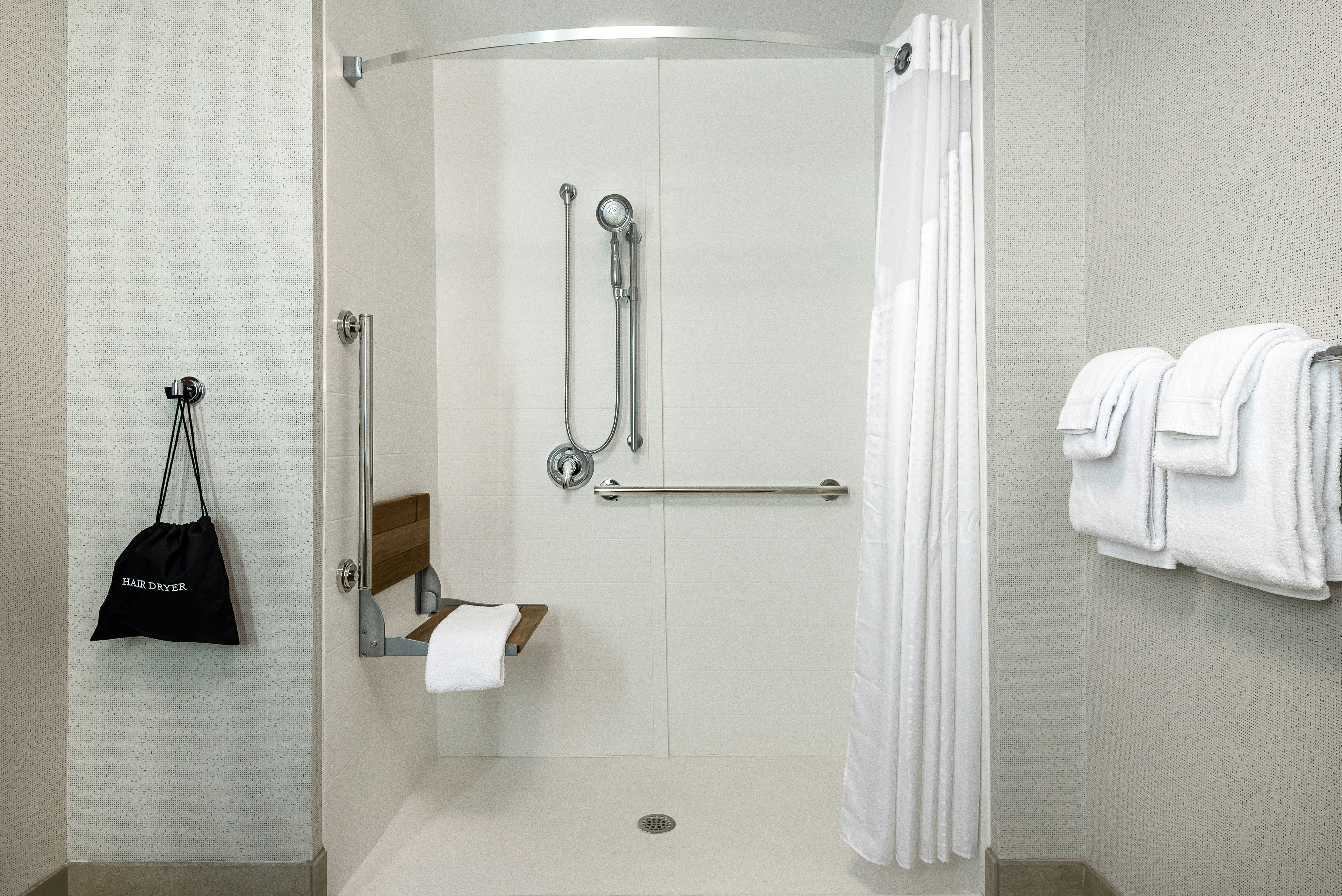 جناح بسرير مزدوج لذوي الإعاقة، Holiday Inn Express & Suites Queensbury - Lake George Area 4/5