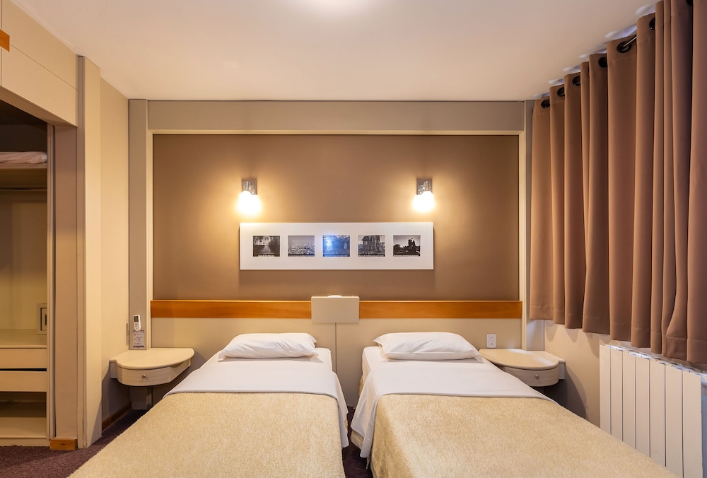 Tri Hotel & Flat Caxias 13/70