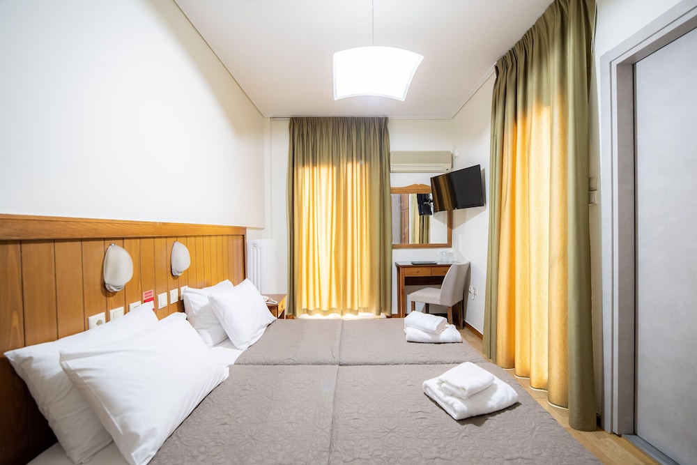 Philippos Hotel 28/63
